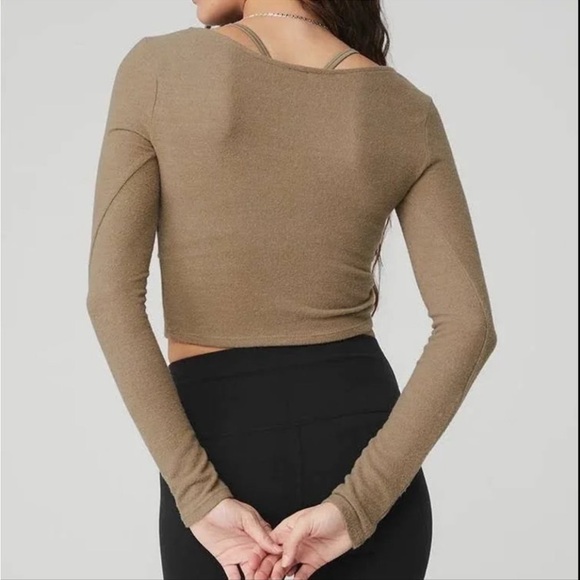🧘‍♀️ ALO Amelia Luxe Wrap Top | Size L | Gravel / Sand 🧘‍♀️ - Picture 3 of 6